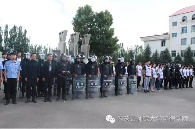 【安全演练】安全处联合外语系yl8cc永利办反恐防暴演练