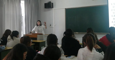 外语系yl8cc永利办“以梦为马、规划未来”主题考研讲座