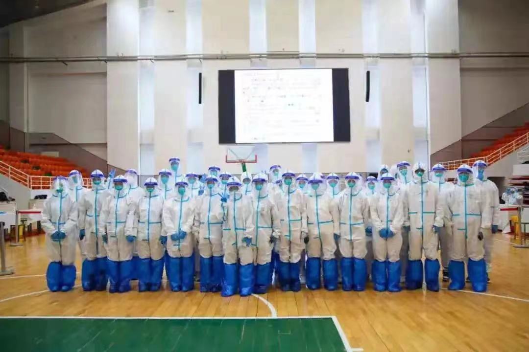 学雷锋纪念日丨从抗疫先锋到“志愿一线”:鸿德学子这样践行雷锋精神