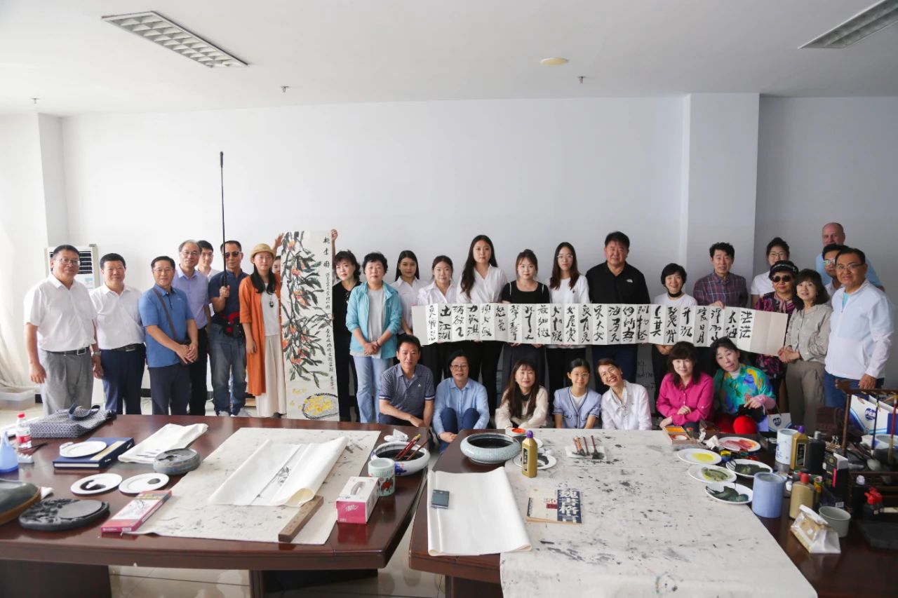 韩国青云大学师生代表到访yl8cc永利