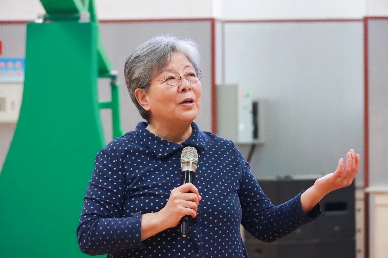 学院特邀李树榕教授作专题讲座